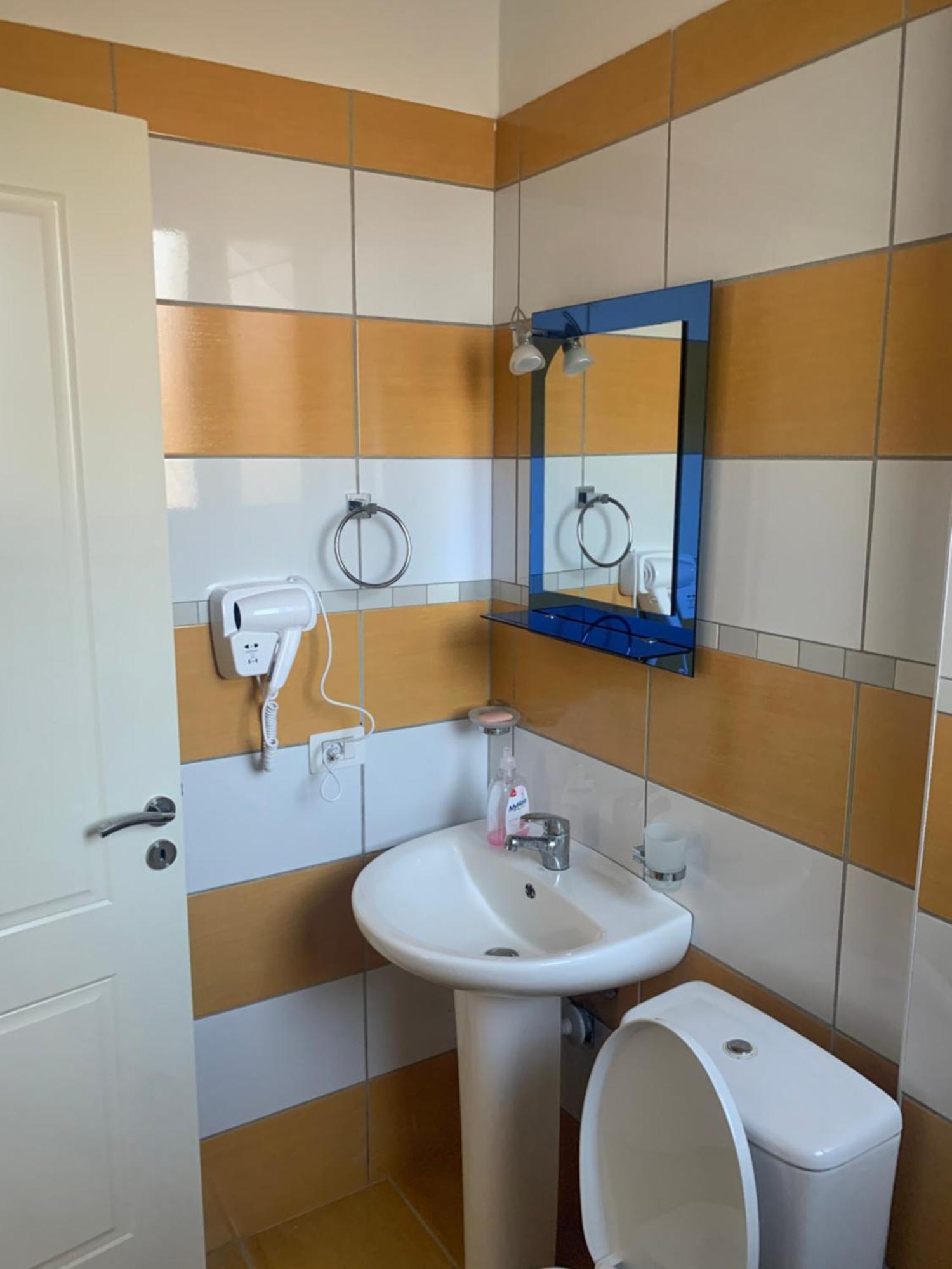 Adriatik Apartaments Sarandë Exterior foto